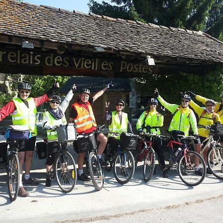 מלון Les Avenières Le Relais Des Vieilles Postes מראה חיצוני תמונה