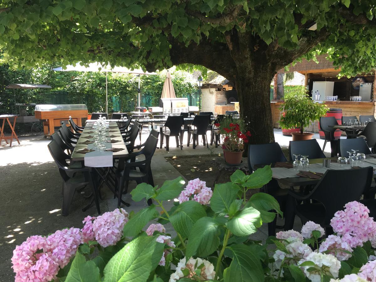 מלון Les Avenières Le Relais Des Vieilles Postes מראה חיצוני תמונה