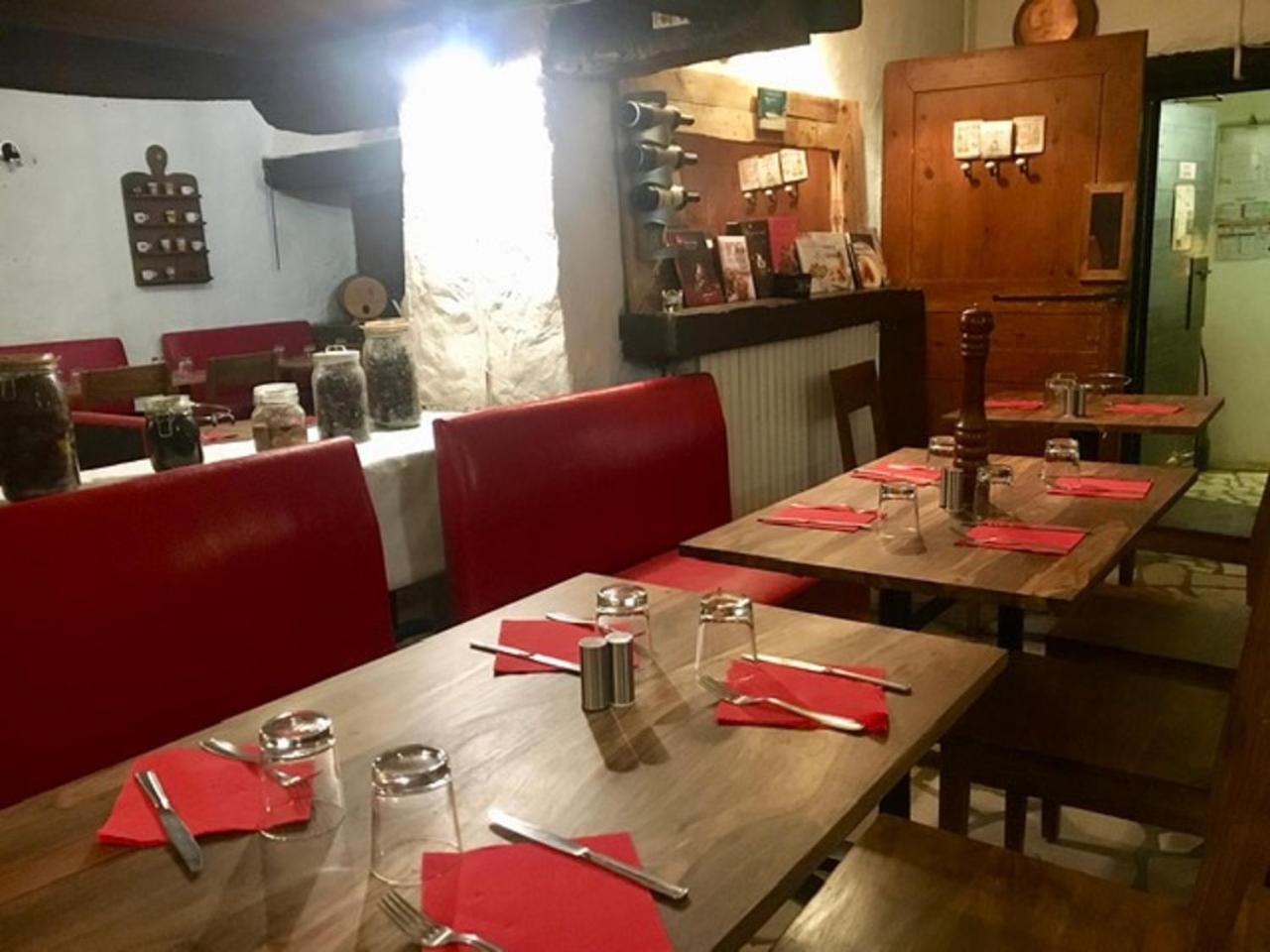 מלון Les Avenières Le Relais Des Vieilles Postes מראה חיצוני תמונה
